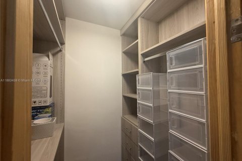Copropriété à vendre à Miami Beach, Floride: 1 chambre № 1895895 - photo 15
