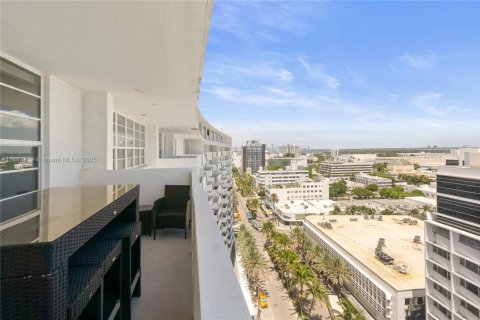 Copropriété à vendre à Miami Beach, Floride: 1 chambre № 1895895 - photo 3