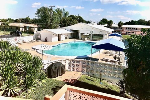 Copropriété à vendre à Hallandale Beach, Floride: 1 chambre, 58.06 m2 № 2066606 - photo 10