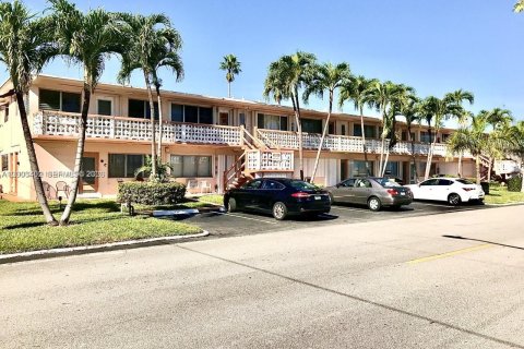 Copropriété à vendre à Hallandale Beach, Floride: 1 chambre, 58.06 m2 № 2066606 - photo 12