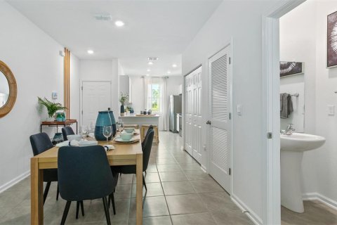 Townhouse in Saint Augustine, Florida 3 bedrooms, 121.52 sq.m. № 1894415 - photo 4