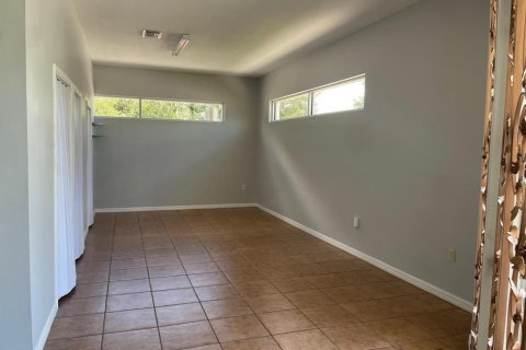 Commercial property in Kissimmee, Florida 193.61 sq.m. № 1368318 - photo 8