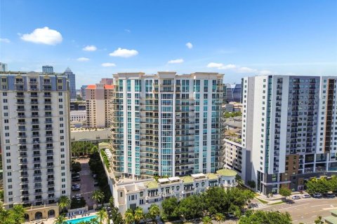 Adosado en venta en Tampa, Florida, 2 dormitorios, 148.74 m2 № 1841540 - foto 5