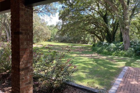 Villa ou maison à vendre à Lady Lake, Floride: 5 chambres, 287.07 m2 № 1258671 - photo 2