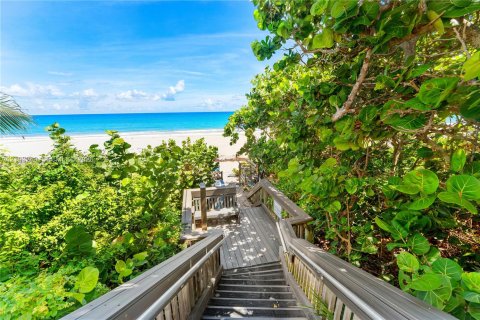 Copropriété à vendre à Juno Beach, Floride: 2 chambres, 120.31 m2 № 2411976 - photo 26