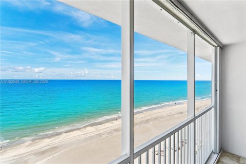 Copropriété à vendre à Juno Beach, Floride: 2 chambres, 120.31 m2 № 2411976 - photo 30