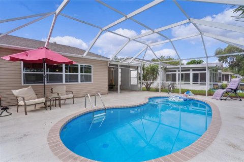 House in The Villages, Florida 3 bedrooms, 128.95 sq.m. № 1515475 - photo 10