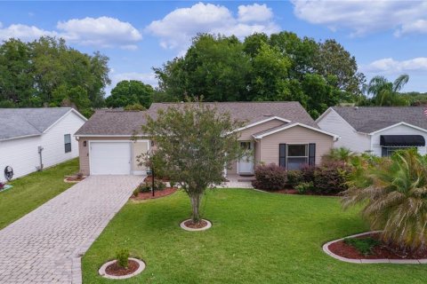 House in The Villages, Florida 3 bedrooms, 128.95 sq.m. № 1515475 - photo 7