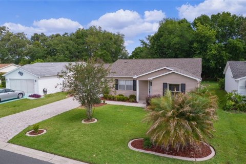 House in The Villages, Florida 3 bedrooms, 128.95 sq.m. № 1515475 - photo 2