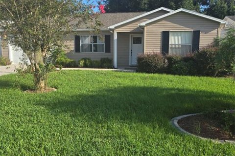 House in The Villages, Florida 3 bedrooms, 128.95 sq.m. № 1515475 - photo 1