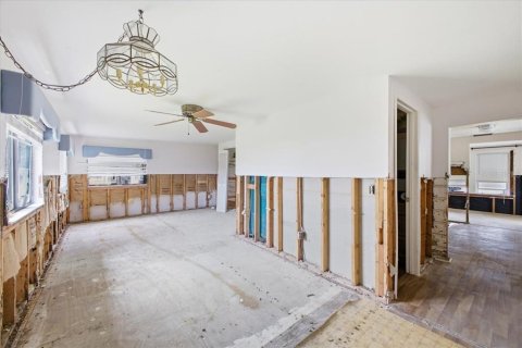 Купить виллу или дом в Брейдентон, Флорида 7 комнат, 84.54м2, № 2094367 - фото 2