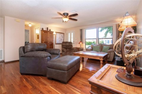 House in Bradenton, Florida 2 bedrooms, 113.34 sq.m. № 1839900 - photo 9