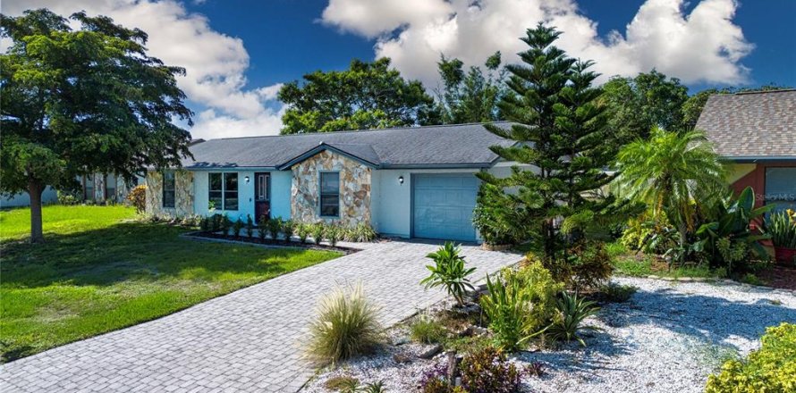 House in Bradenton, Florida 2 bedrooms, 113.34 sq.m. № 1839900