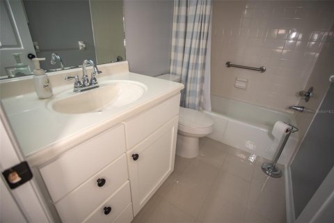 Condo in Melrose, Florida, 2 bedrooms  № 1788318 - photo 15