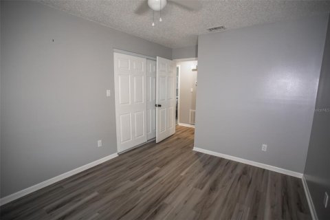 Condo in Melrose, Florida, 2 bedrooms  № 1788318 - photo 19