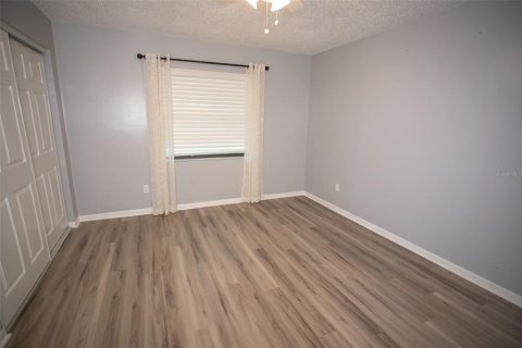 Condo in Melrose, Florida, 2 bedrooms  № 1788318 - photo 17