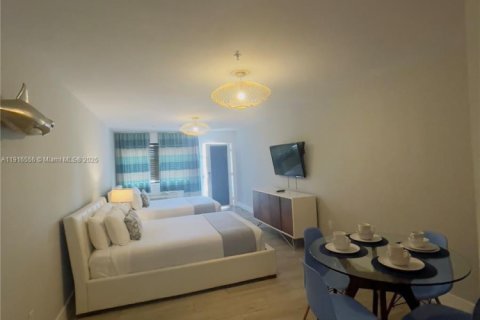 Снять в аренду виллу или дом в Майами-Бич, Флорида 1841.69м2, № 1970940 - фото 6