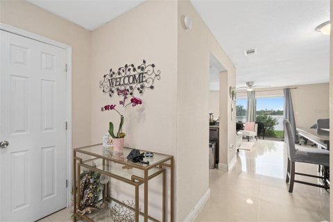 Touwnhouse à vendre à Kissimmee, Floride: 2 chambres, 113.06 m2 № 1773470 - photo 2