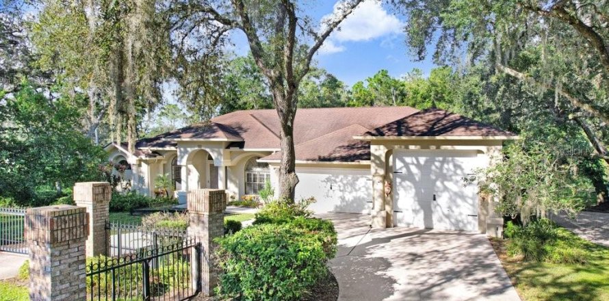 Villa ou maison à New Port Richey, Floride 4 chambres, 311.78 m2 № 2419615