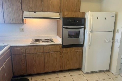 House in Sun City Center, Florida 2 bedrooms, 123.28 sq.m. № 2391441 - photo 5