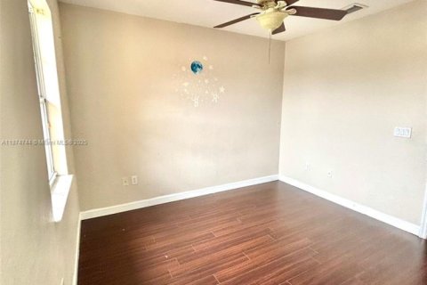 Condo in Homestead, Florida, 2 bedrooms  № 1925873 - photo 4