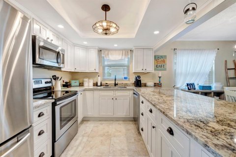 Condo in Stuart, Florida, 2 bedrooms  № 2086981 - photo 6