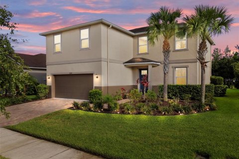 House in Trinity, Florida 3 bedrooms, 248.42 sq.m. № 2227885