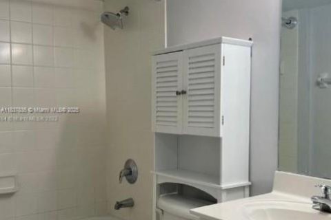 Condo in Homestead, Florida, 3 bedrooms  № 1823567 - photo 13