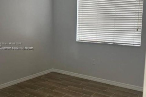 Condo in Homestead, Florida, 3 bedrooms  № 1823567 - photo 11
