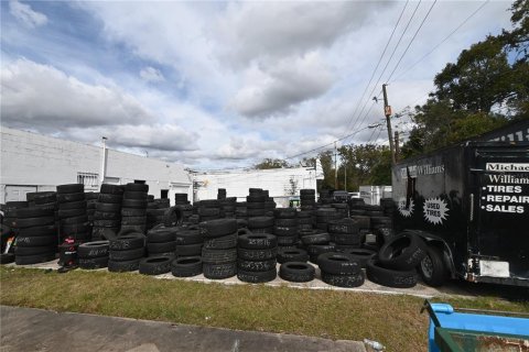 Immobilier commercial à vendre à Sanford, Floride: 286.23 m2 № 1006301 - photo 6