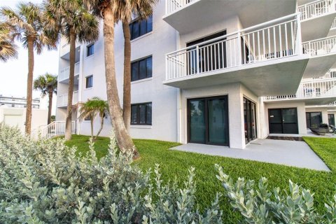 Condo in New Smyrna Beach, Florida, 2 bedrooms  № 1766126 - photo 27
