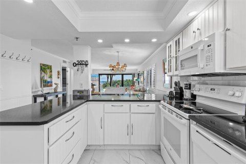 Condo in New Smyrna Beach, Florida, 2 bedrooms  № 1766126 - photo 5