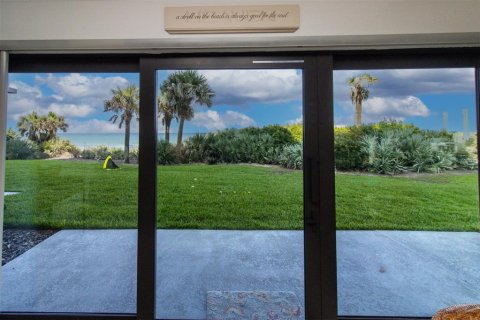 Condo in New Smyrna Beach, Florida, 2 bedrooms  № 1766126 - photo 21