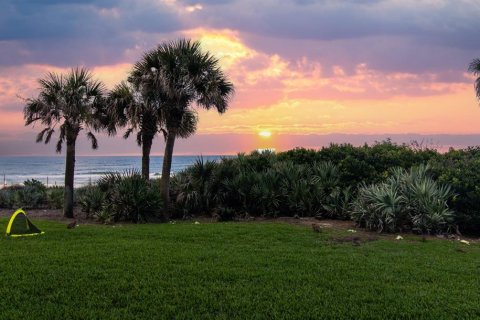 Condo in New Smyrna Beach, Florida, 2 bedrooms  № 1766126 - photo 24