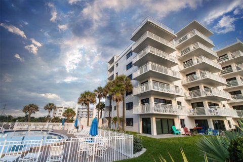 Condo in New Smyrna Beach, Florida, 2 bedrooms  № 1766126 - photo 29