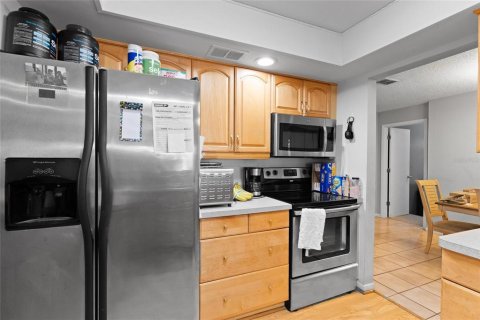 Casa en venta en Tampa, Florida, 4 dormitorios, 157.38 m2 № 2157623 - foto 14