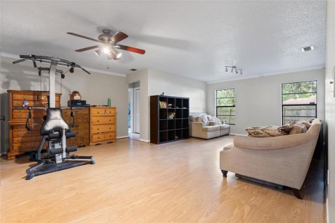 Casa en venta en Tampa, Florida, 4 dormitorios, 157.38 m2 № 2157623 - foto 8
