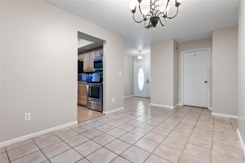 Casa en venta en Tampa, Florida, 4 dormitorios, 157.38 m2 № 2157623 - foto 7