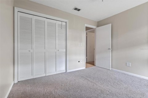 Casa en venta en Tampa, Florida, 4 dormitorios, 157.38 m2 № 2157623 - foto 25