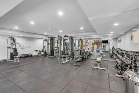 Купить кондоминиум в Корал-Гейблс, Флорида 2 комнаты, 73.39м2, № 2086047 - фото 24