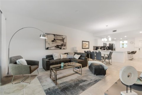Condominio en alquiler en Kissimmee, Florida, 2 dormitorios, 104.61 m2 № 1850220 - foto 2