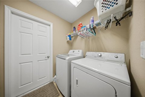 House in Dunnellon, Florida 4 bedrooms, 136.29 sq.m. № 2397103 - photo 6