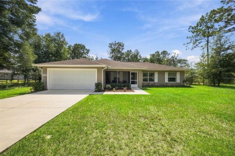 House in Dunnellon, Florida 4 bedrooms, 136.29 sq.m. № 2397103
