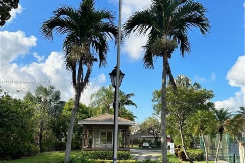 Townhouse in Margate, Florida 2 bedrooms, 123.75 sq.m. № 1863347 - photo 3