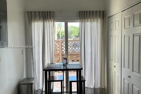 Townhouse in Margate, Florida 2 bedrooms, 123.75 sq.m. № 1863347 - photo 12