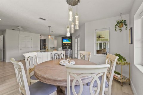 Casa en venta en Sarasota, Florida, 3 dormitorios, 200.39 m2 № 1893990 - foto 28