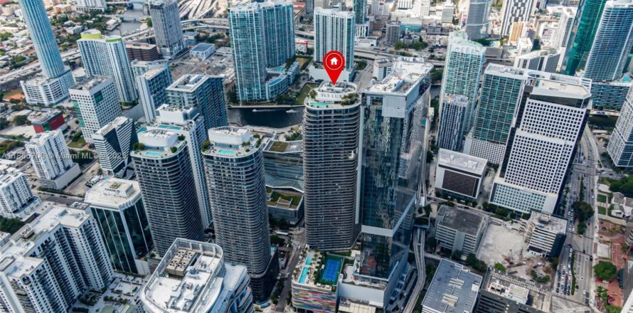 Condo à Miami, Floride, 2 chambres  № 1897097