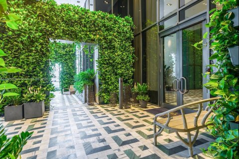 Copropriété à vendre à Miami, Floride: 2 chambres, 107.02 m2 № 1897097 - photo 7