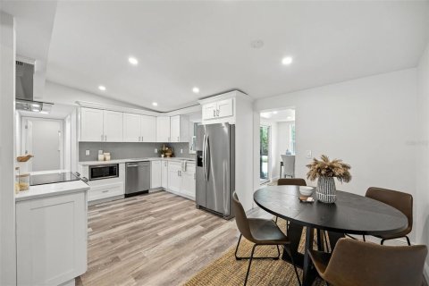 Villa ou maison à vendre à Dunedin, Floride: 3 chambres, 112.97 m2 № 1843298 - photo 10