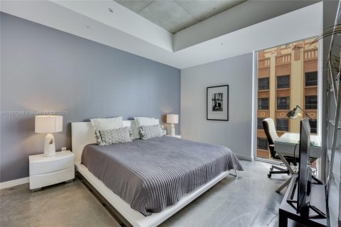 Condo in Miami, Florida, 1 bedroom  № 2037532 - photo 5